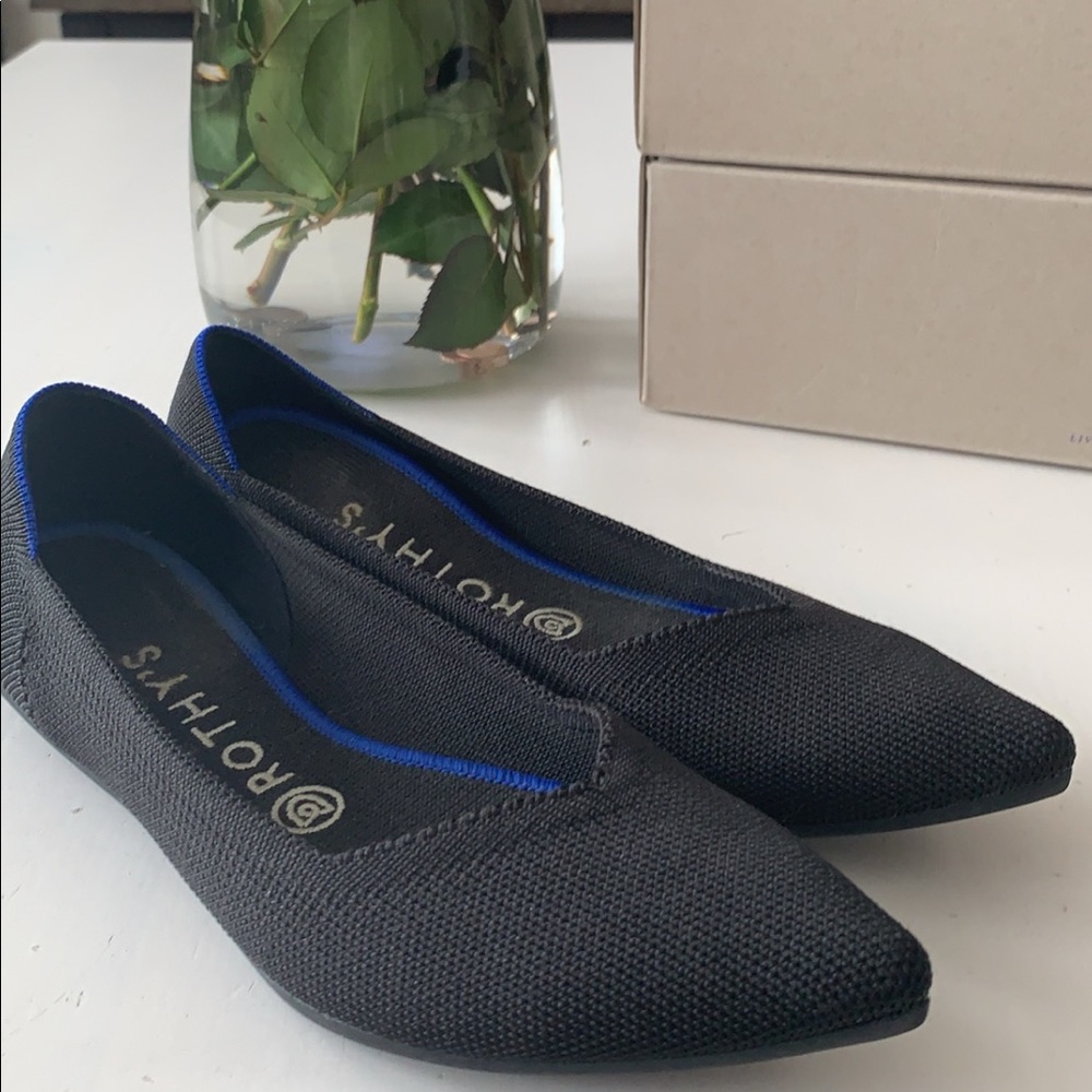 Rothy’s size 9 Black Solid Points